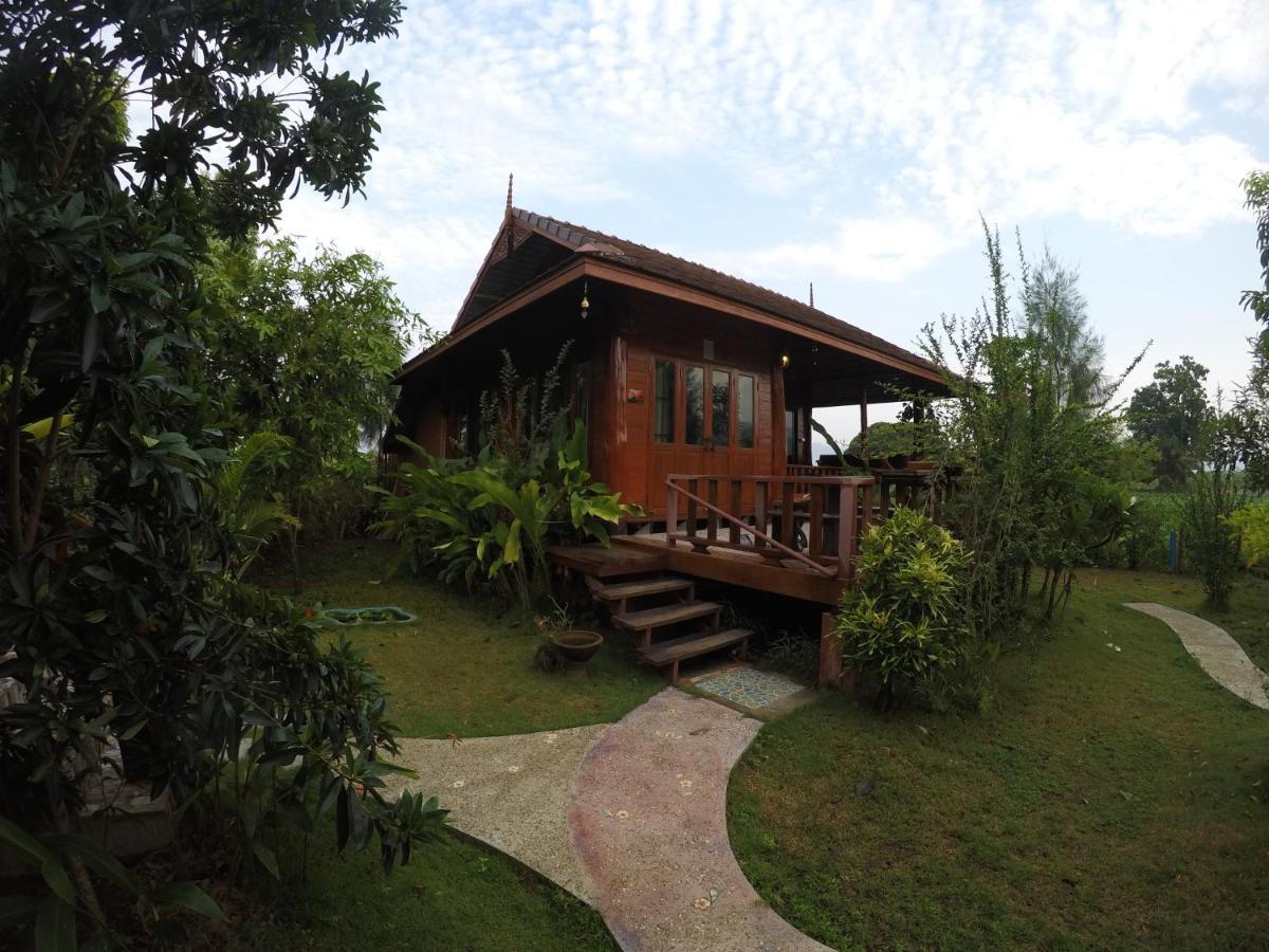 Hello Countryside Bed and Breakfast Ban Khang Hong Tai Eksteriør billede