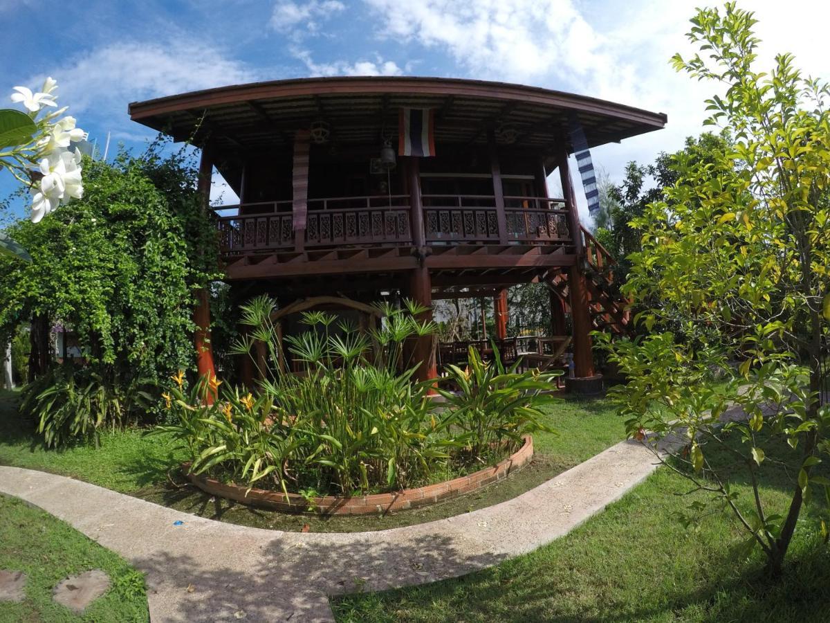 Hello Countryside Bed and Breakfast Ban Khang Hong Tai Eksteriør billede